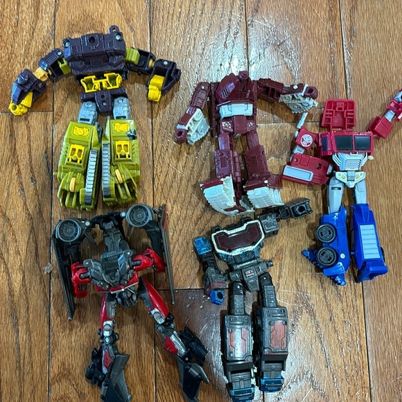 Set of 5 hasbro transformers- approximately 6 inches - Picture 1 of 6